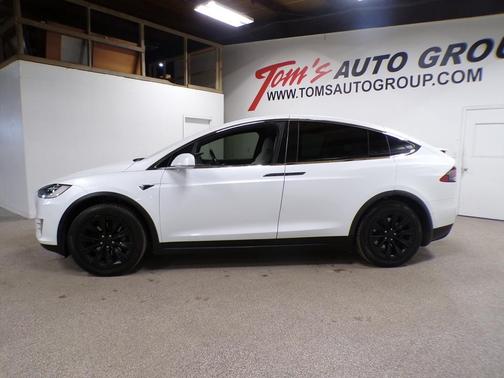 2017 Tesla Model X 75D