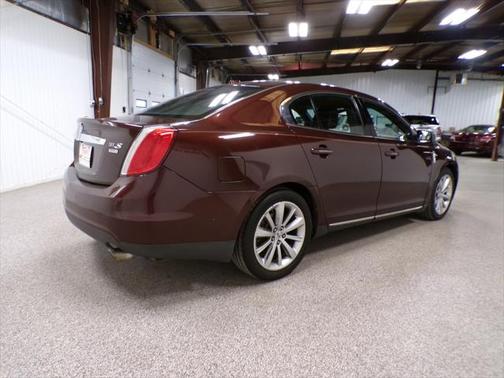 2010 Lincoln MKS Base
