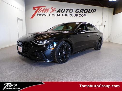Black 2021 Hyundai SONATA SEL Plus