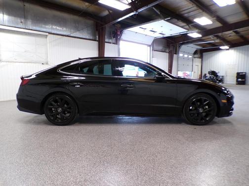 Black 2021 Hyundai SONATA SEL Plus