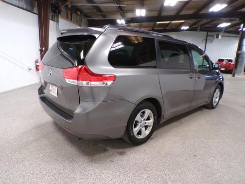 2012 Toyota Sienna LE