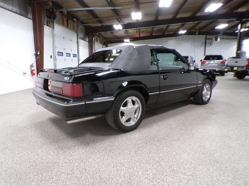 1988 Ford Mustang LX
