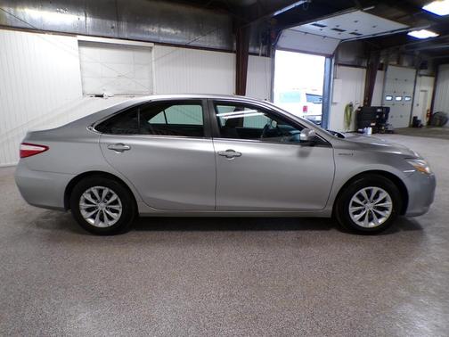 2015 Toyota Camry Hybrid LE