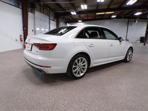 2019 Audi A4 2.0T Premium Plus