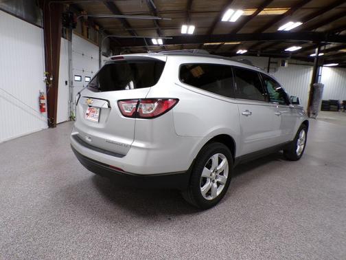 Silver Ice Metallic 2016 Chevrolet Traverse 1LT