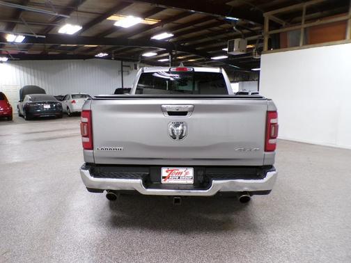 Billet Silver Metallic Clearcoat 2019 RAM 1500 Laramie