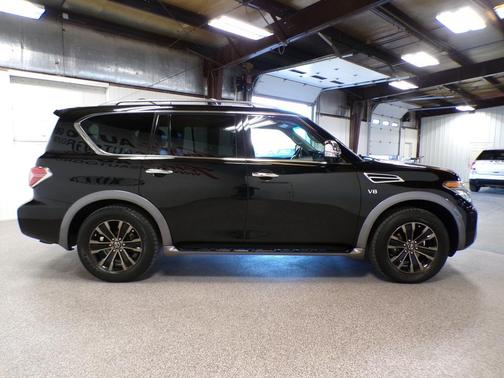 2017 Nissan Armada Platinum