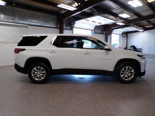 White 2023 Chevrolet Traverse LS