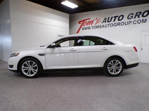 White Platinum Tri-Coat Metallic 2013 Ford Taurus SEL