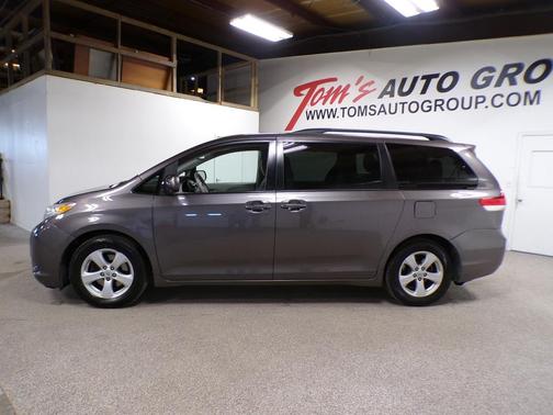 2012 Toyota Sienna LE