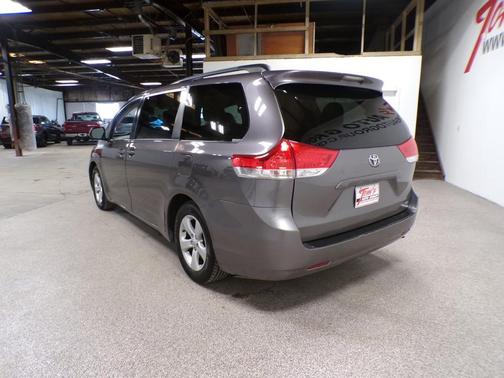 2012 Toyota Sienna LE