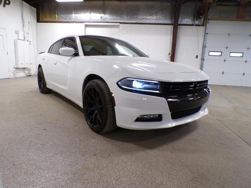 2015 Dodge Charger SXT
