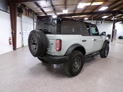 Blue 2024 Ford Bronco Badlands