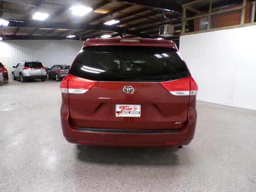 2013 Toyota Sienna XLE