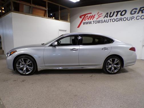 2018 INFINITI Q70L 3.7X LUXE