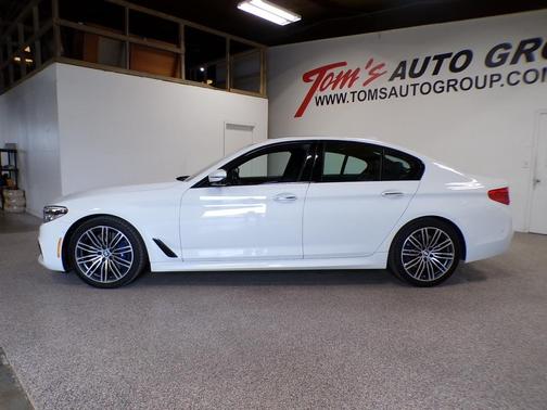 2017 BMW 540 i xDrive
