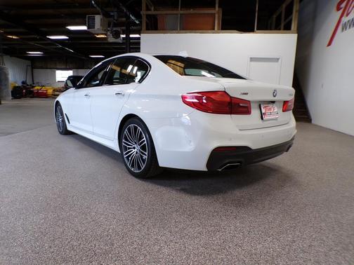 2017 BMW 540 i xDrive