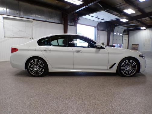 2017 BMW 540 i xDrive