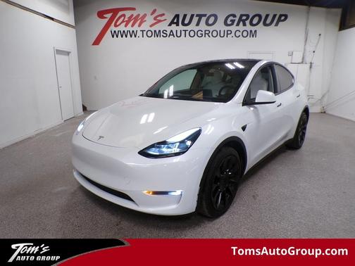 White 2023 Tesla Model Y Long Range