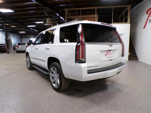 Crystal White Tri-Coat 2020 Cadillac Escalade Premium Luxury