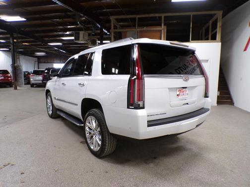 Crystal White Tri-Coat 2020 Cadillac Escalade Premium Luxury