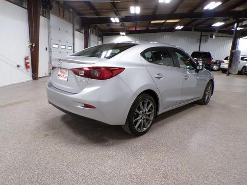 2018 Mazda Mazda3 Touring