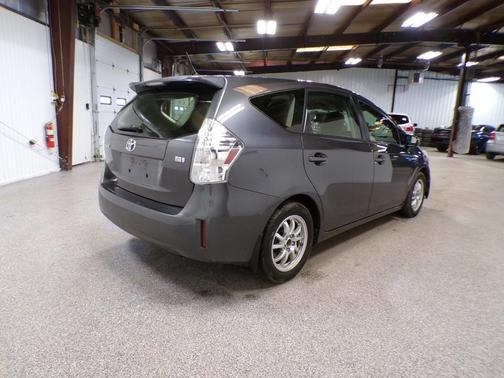 2013 Toyota Prius v Two