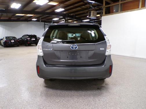 2013 Toyota Prius v Two