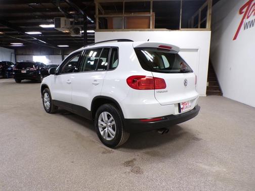 2016 Volkswagen Tiguan S