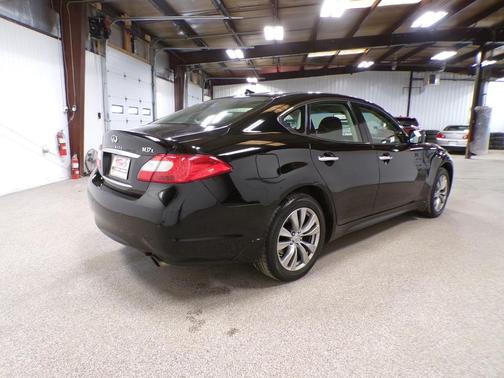 2013 INFINITI M37x Base