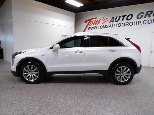 Crystal White Tri-Coat 2020 Cadillac XT4 Premium Luxury