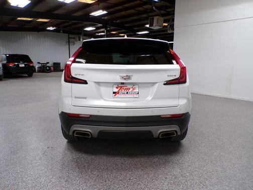 Crystal White Tri-Coat 2020 Cadillac XT4 Premium Luxury