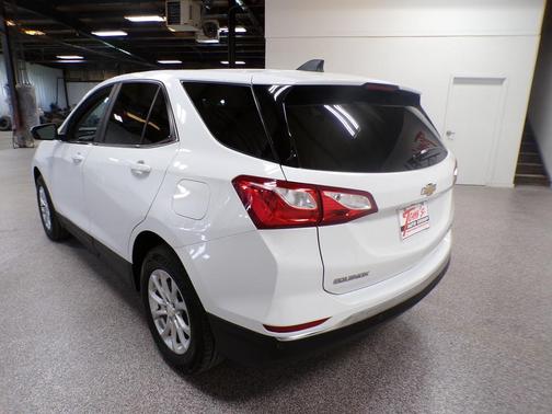 White 2021 Chevrolet Equinox 2LT