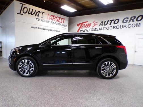 Stellar Black Metallic 2017 Cadillac XT5 Premium Luxury