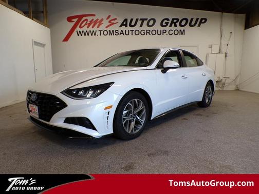 Quartz White 2020 Hyundai SONATA SEL