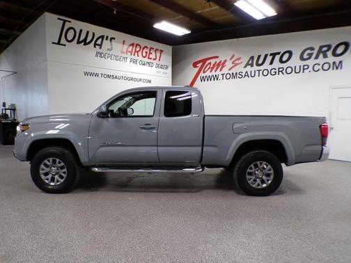 Cement 2019 Toyota Tacoma SR5