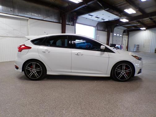 2016 Ford Focus ST Base