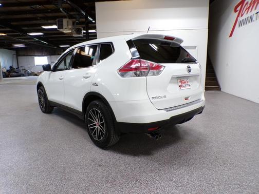 Glacier White 2016 Nissan Rogue S