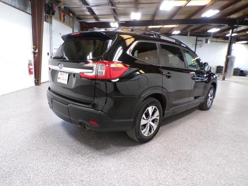Crystal Black Silica 2023 Subaru Ascent Premium 8-Passenger