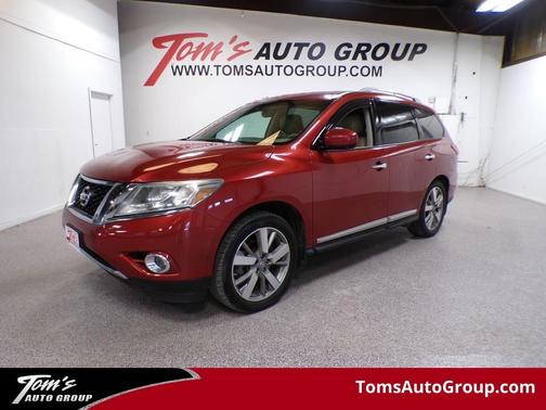 Cayenne Red 2014 Nissan Pathfinder Platinum
