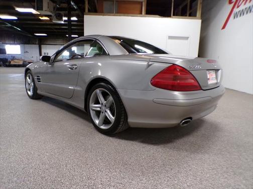 2004 Mercedes-Benz SL-Class Base (A7)