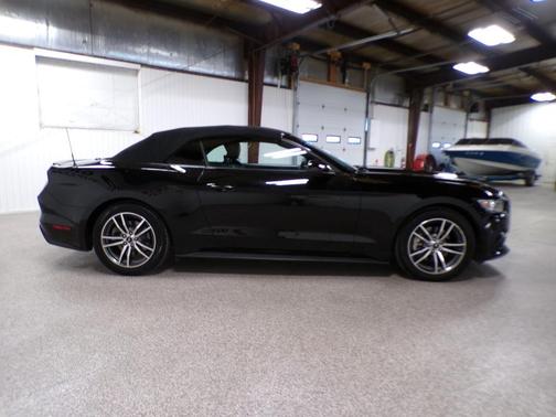 2016 Ford Mustang EcoBoost Premium