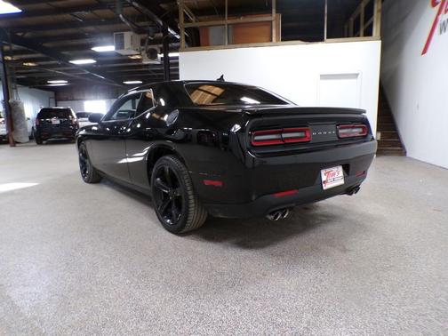 2017 Dodge Challenger R/T