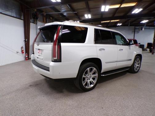 2018 Cadillac Escalade Premium Luxury