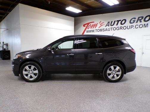 Tungsten Metallic 2015 Chevrolet Traverse 2LT