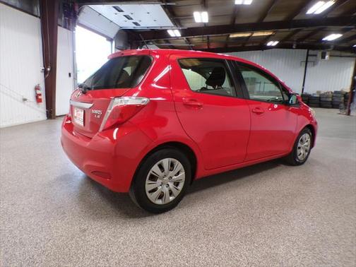 2013 Toyota Yaris LE
