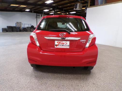 2013 Toyota Yaris LE