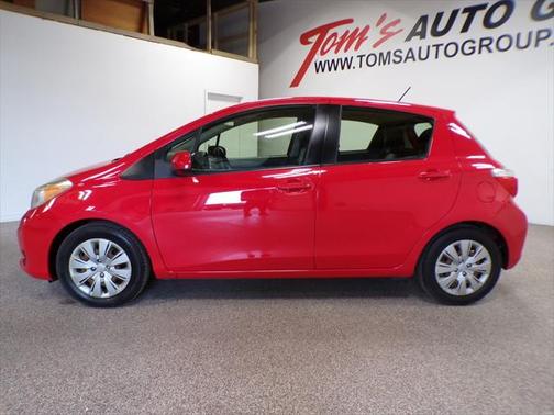 2013 Toyota Yaris LE