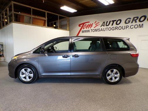 2015 Toyota Sienna L