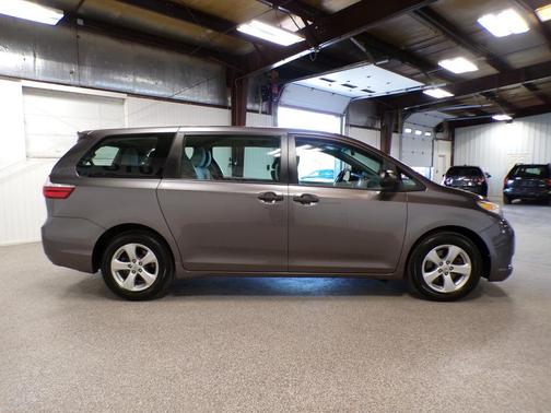 2015 Toyota Sienna L